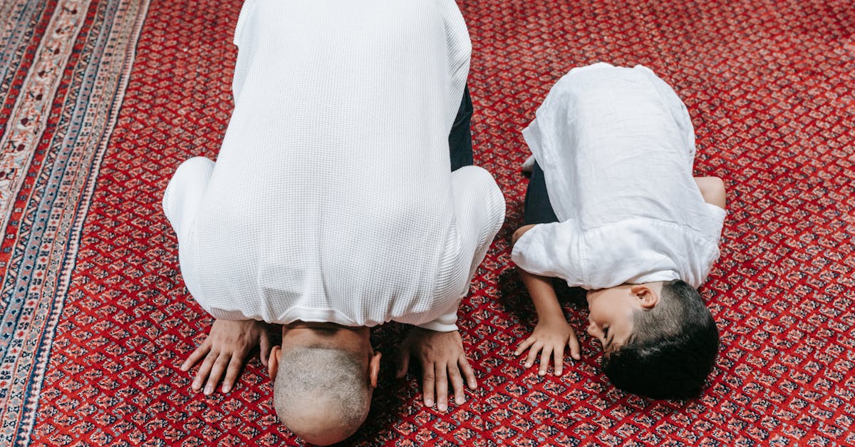 découvrez notre guide des prières quotidiennes, alliant spiritualité et réflexion pour nourrir votre âme chaque jour. rejoignez-nous pour enrichir votre pratique spirituelle avec des prières inspirantes et accessibles.
