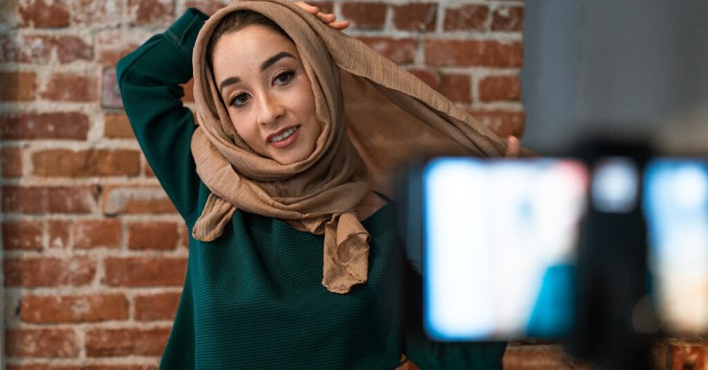 découvrez l'univers de la mode musulmane : tendances, conseils de style, inspirations hijab, vêtements modernes et élégants adaptés à toutes les occasions. exprimez votre personnalité avec la fashion musulmane.